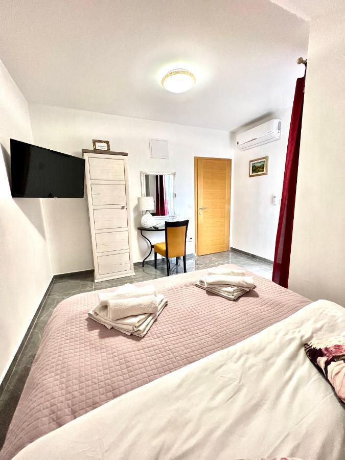 Residence Antiqua Rooms Bibinje Exterior photo